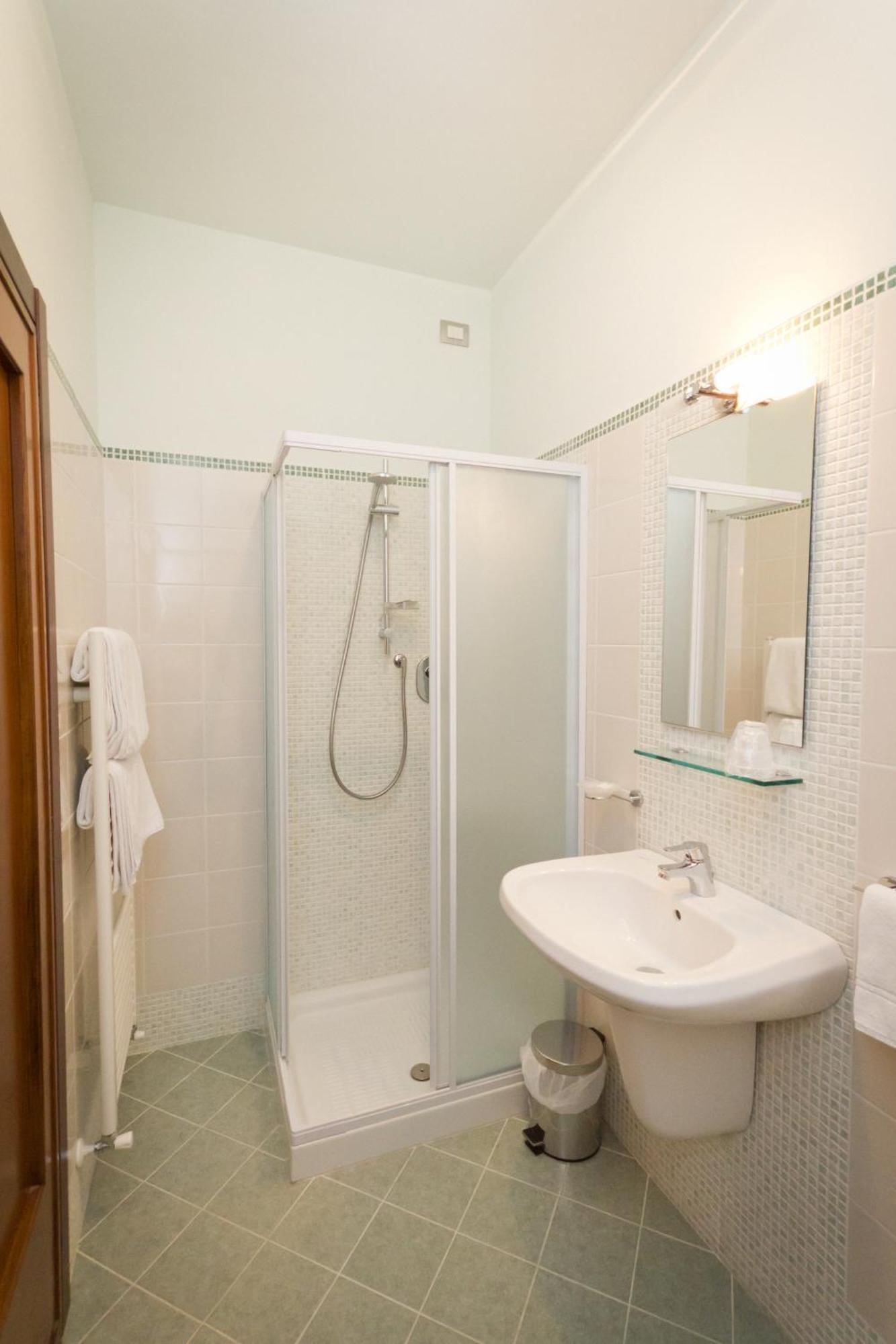 Hotel Donnini Assisi Kültér fotó